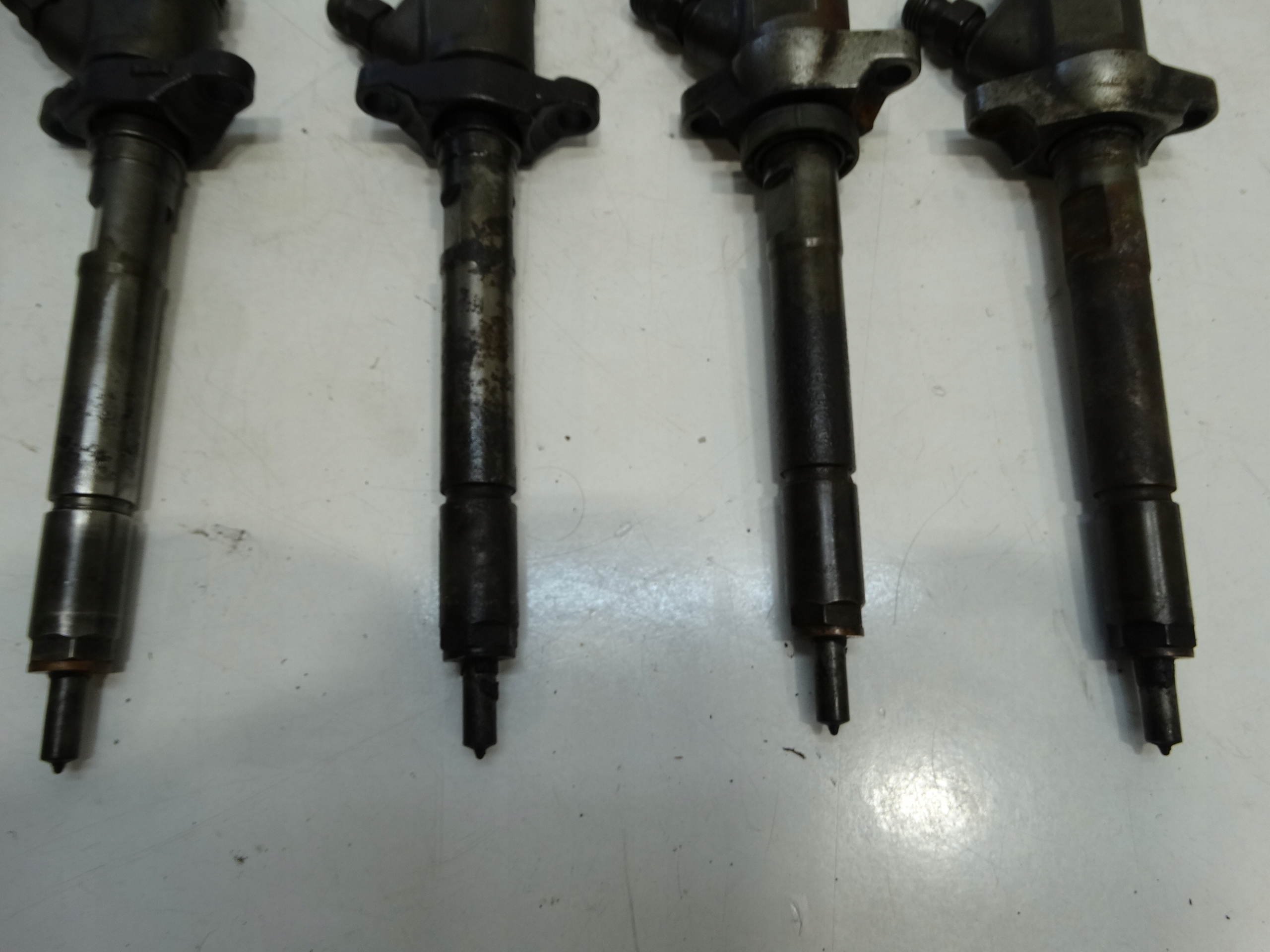 injector PEUGEOT CITROEN 1.6HDI 0445110311