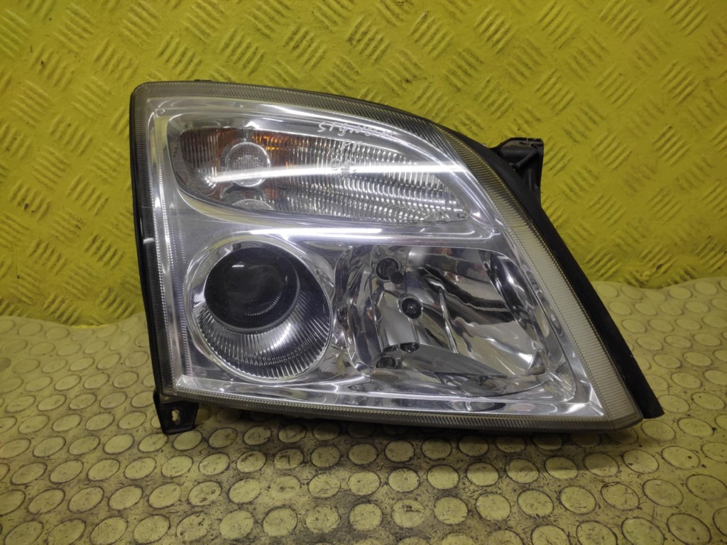 OPEL SIGNUM REFLEKTOR light right front 15588800