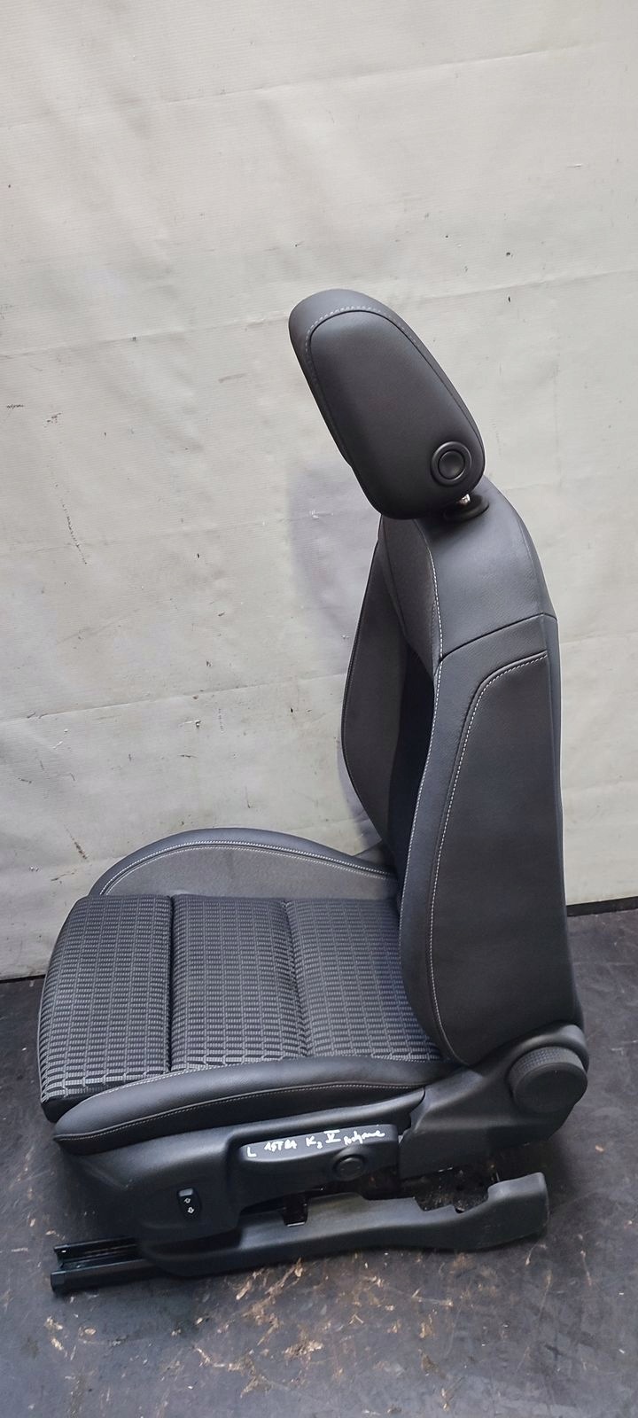seat front front left driver´s heated Opel Astra K LIFT kombi