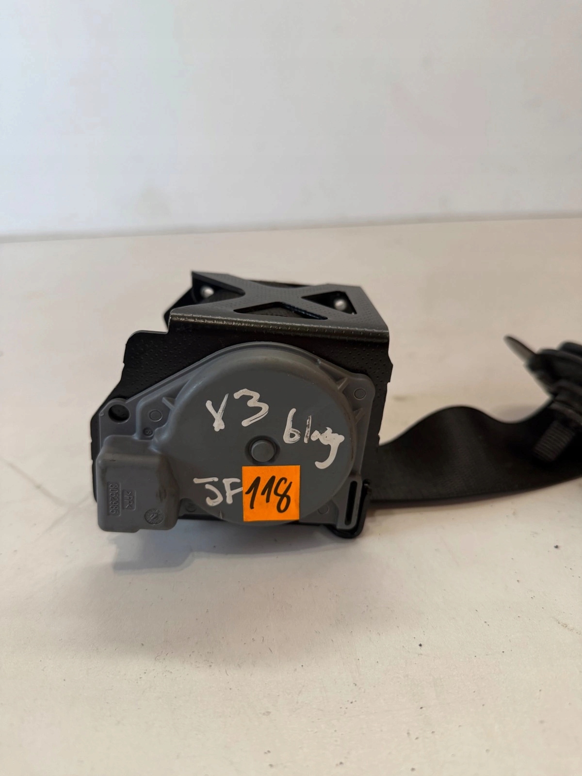 tension belt safety front front right BMW X3 F25