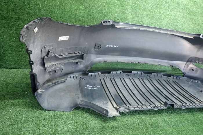 TESLA Y 20- Frontstoßstange vorne abdeckung