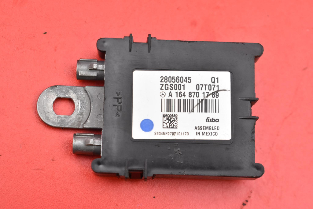 AMPLIFICATORE ANTENY A1648701789 MERCEDES GL 1 e 06-12