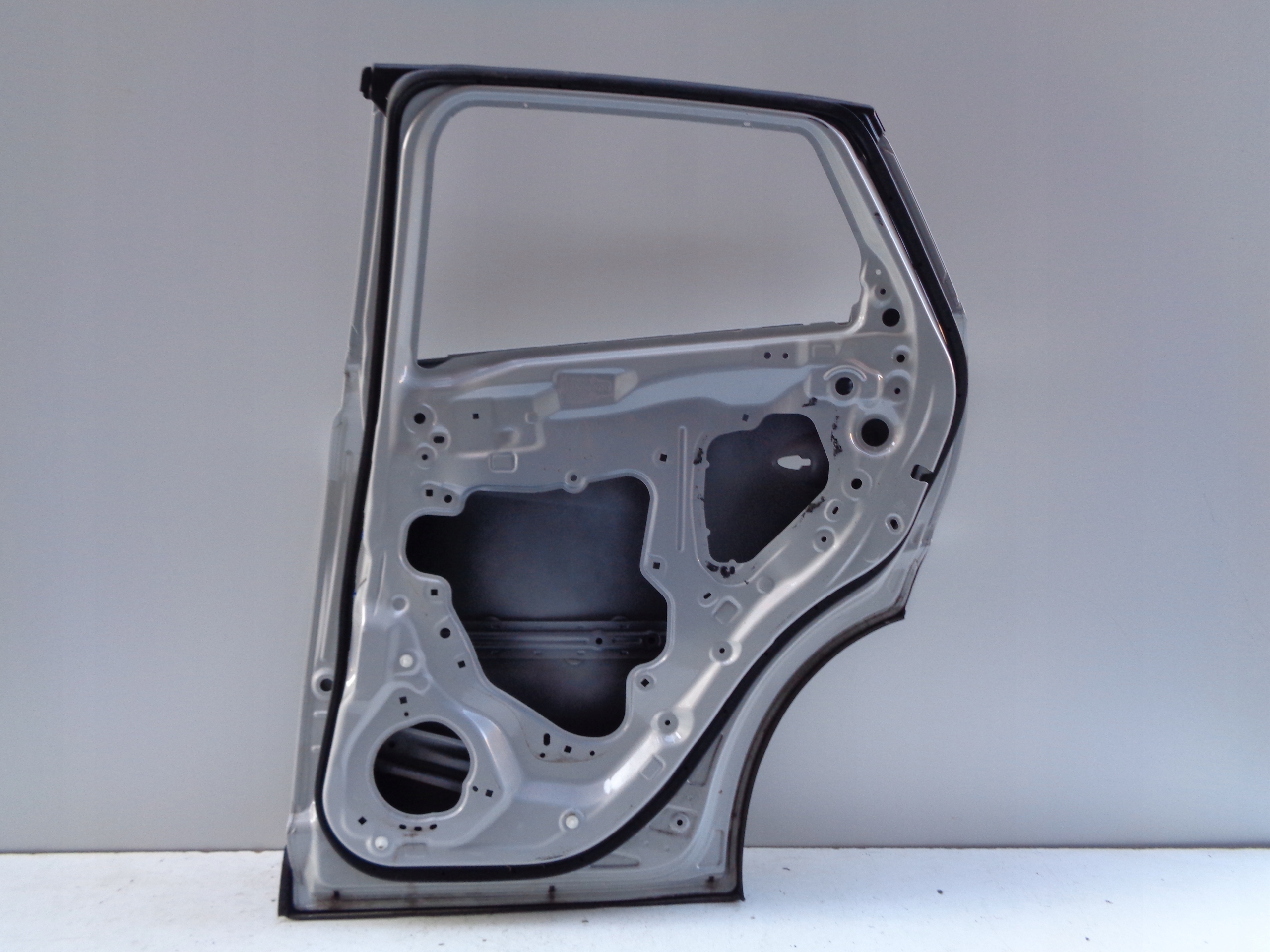 door right rear. AUDI Q3 II 83A 18- NR 46983