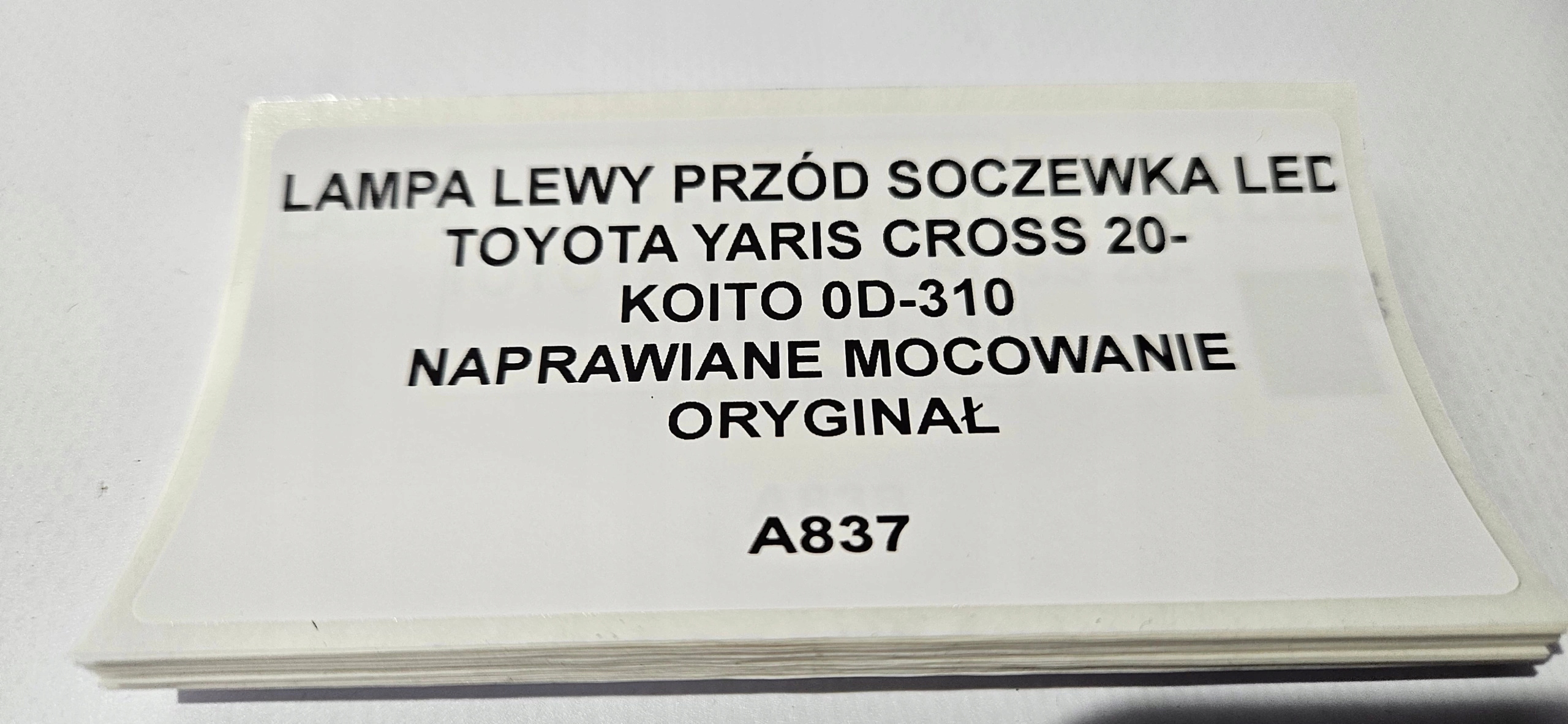 light left front lens LED TOYOTA YARIS CROSS 20