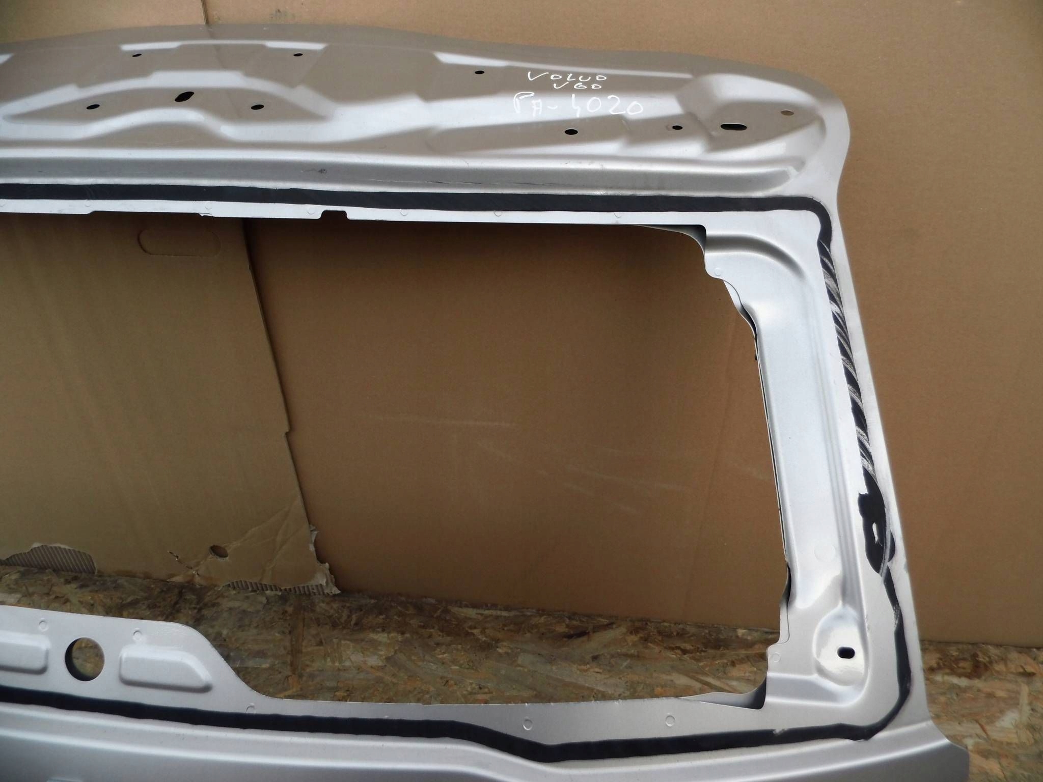 Volvo V60 II 2018-2025 boot doors rear part 31455954