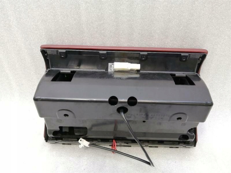 бардачок MASERATI QUATTROPORTE M139 66523200 рулевое колесо правая