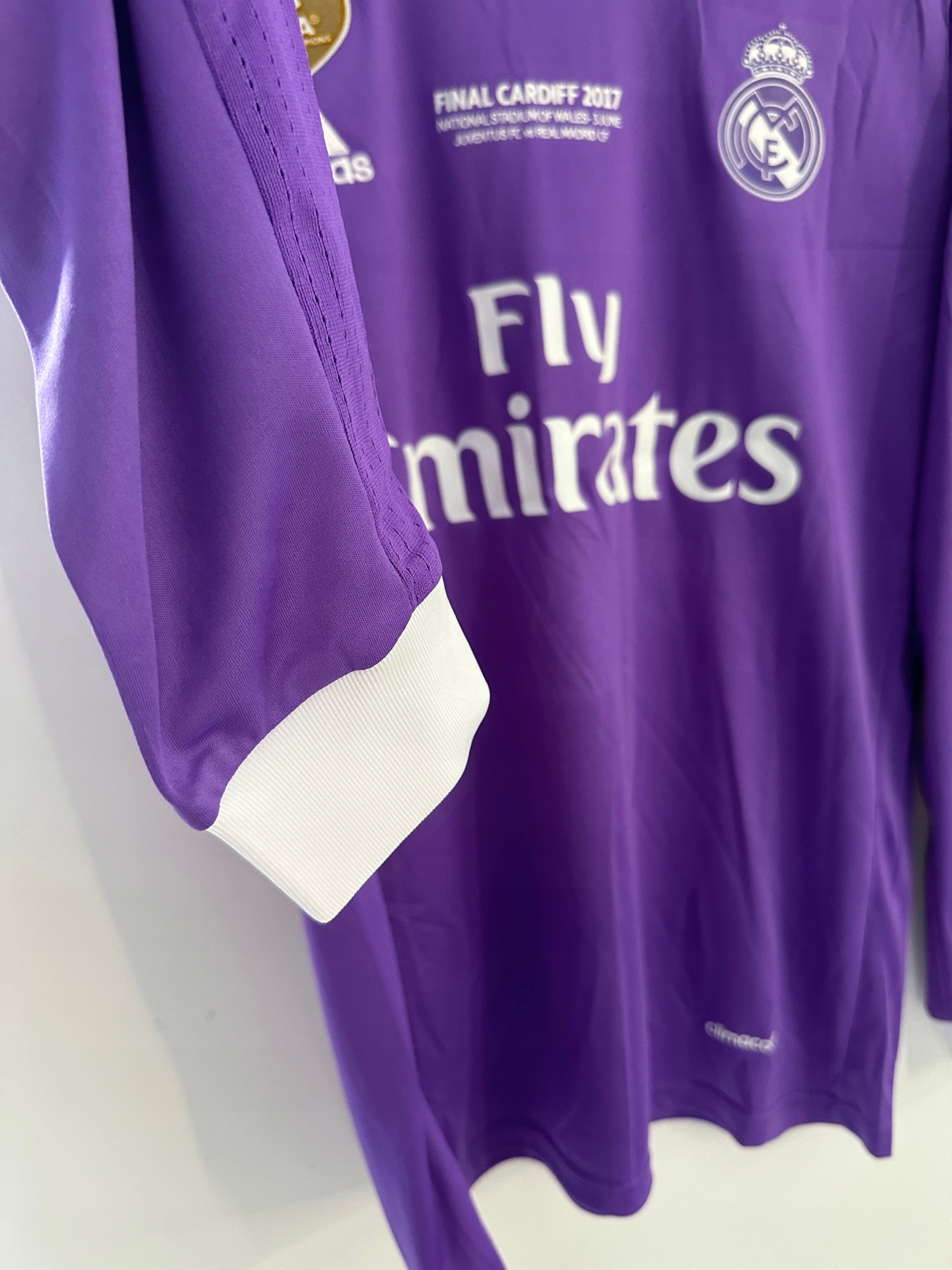 Koszulka Real Madryt 2016/17 Retro Dł. rękaw L Kolekcja RETRO