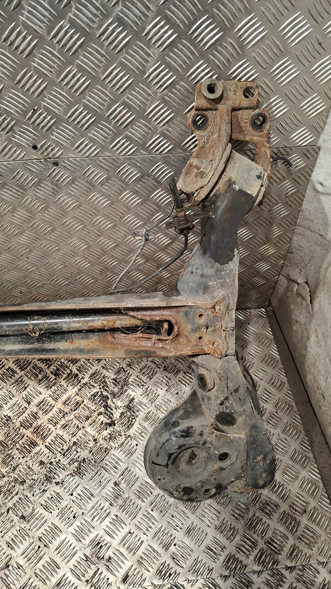 Achsträger heck CITROEN BERLINGO II 1.6HDI