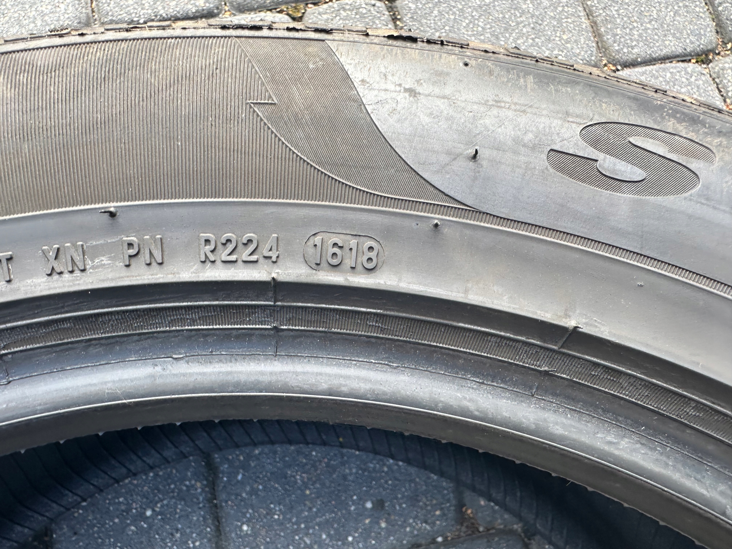 Opona Pirelli Scorpion Winter - 285/45/20 Klasa premium