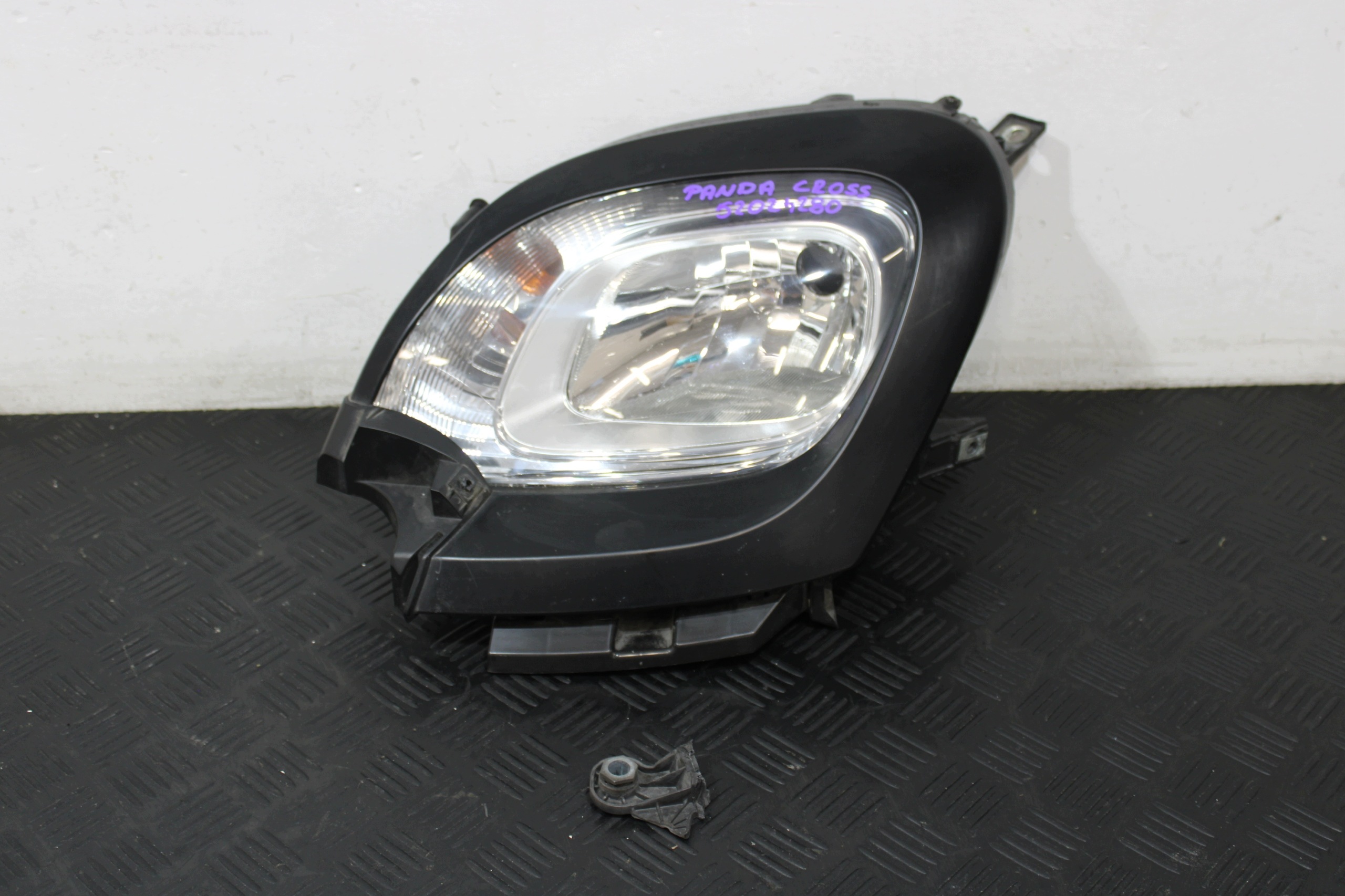 light left front left front 52024280 FIAT PANDA CROSS III 3 1.0 BENZ