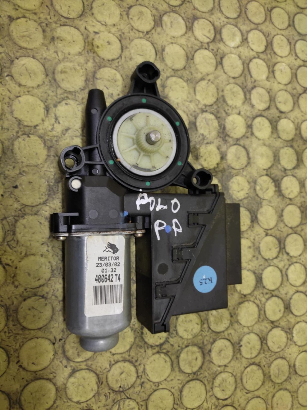VW POLO IV mini motor windows right front 6Q2959801A