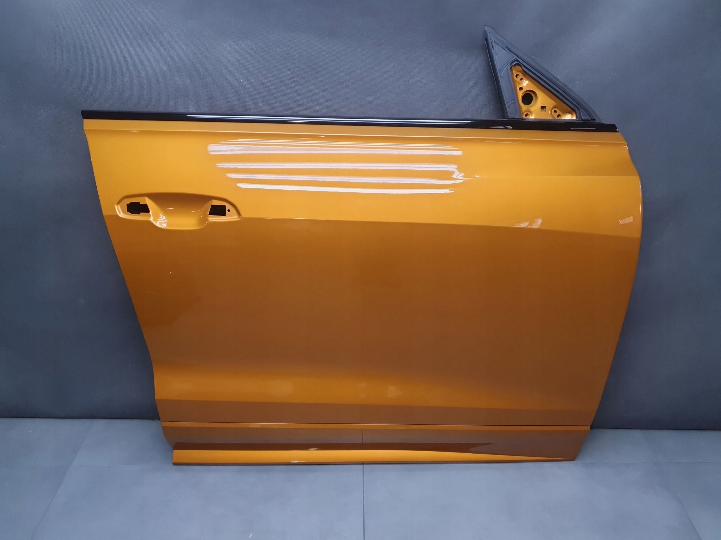 Audi Q8 door right front 4M8831052C