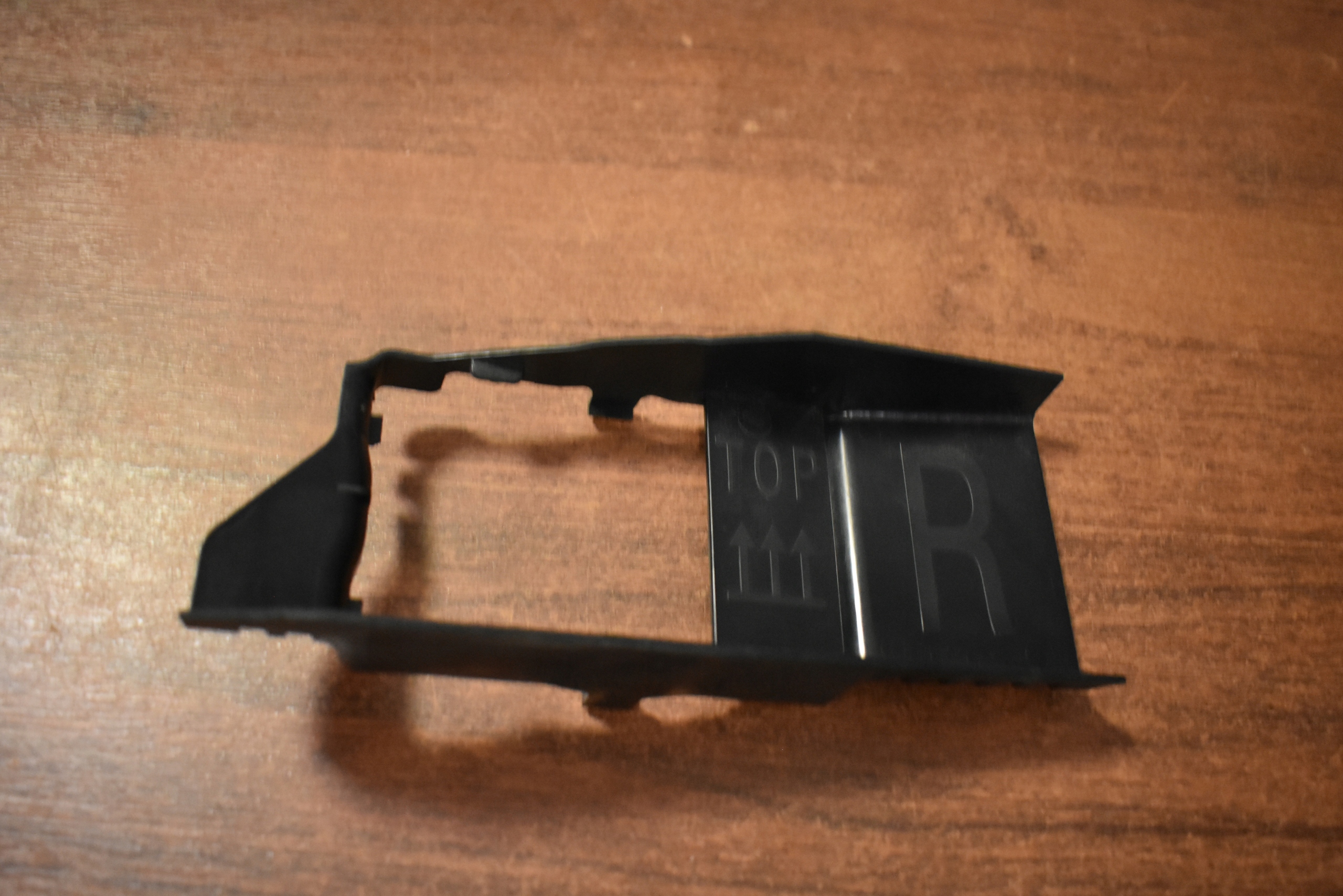 IDEALNY bracket KIESZEN ASYSTENTA supports RUCHU right AUDI E-TRON 1