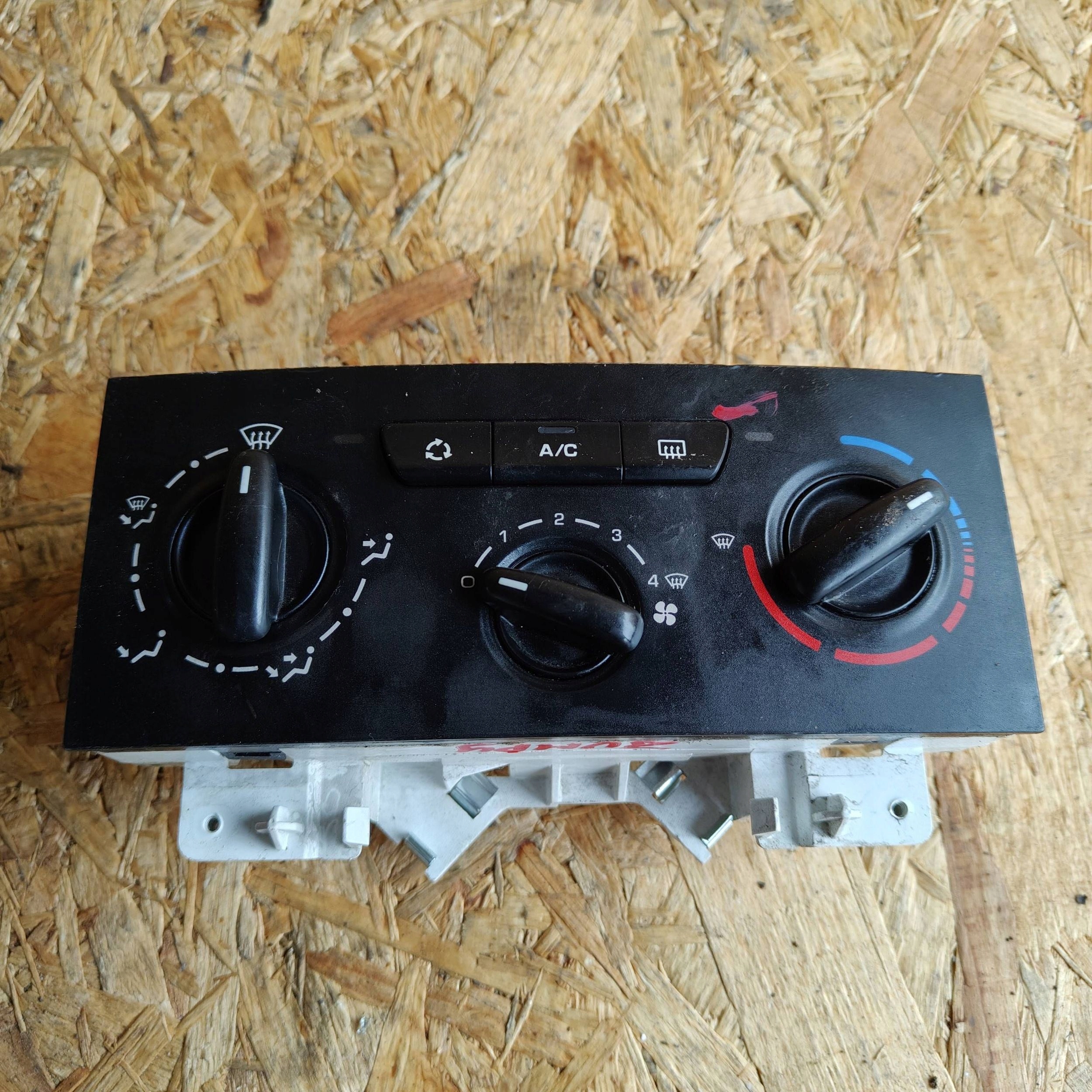 Unite commande clima Peugeot Expert 140015338A