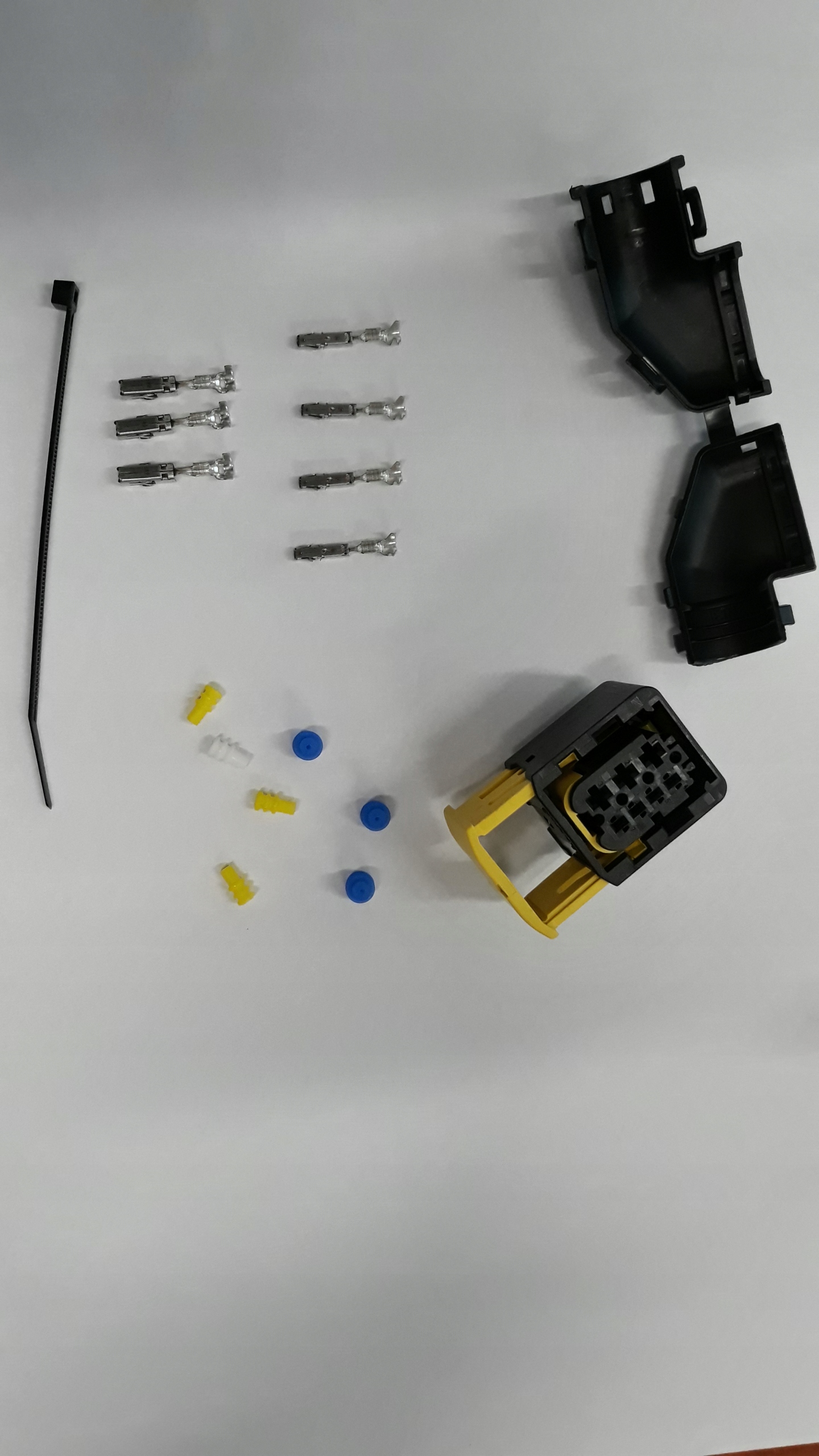 WTYCZKA KOSTKA DO LAMPY 7 PIN MERCEDES ACTROS MP4