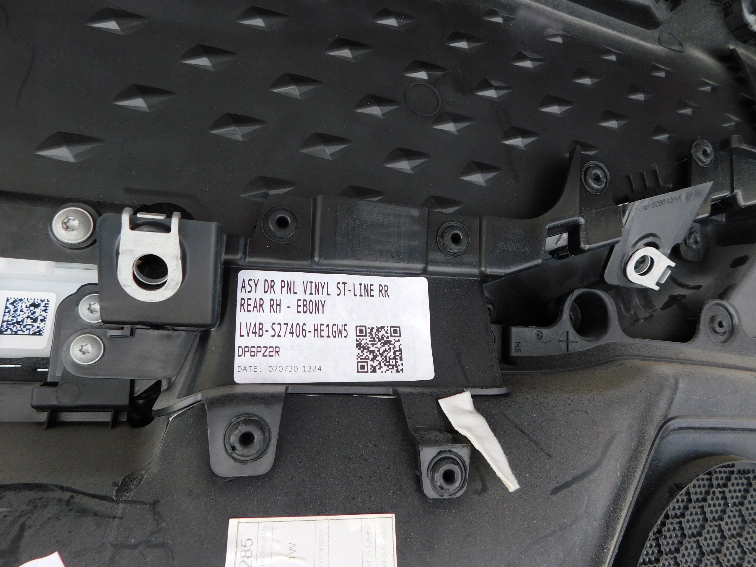 FORD KUGA upholstery side door right rear part