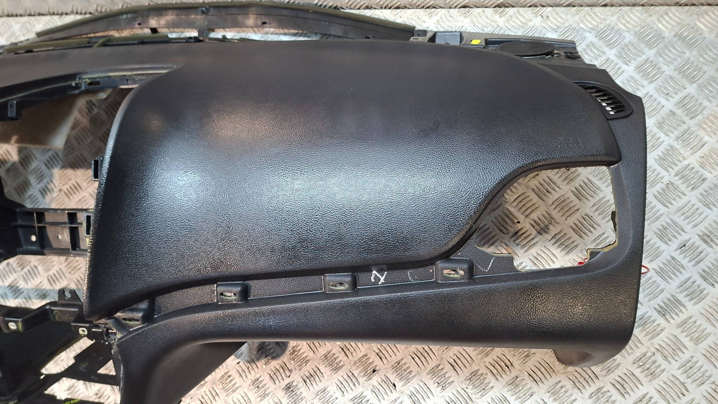 dashboard instrument panel passenger airbag FIAT FREEMONT 2011