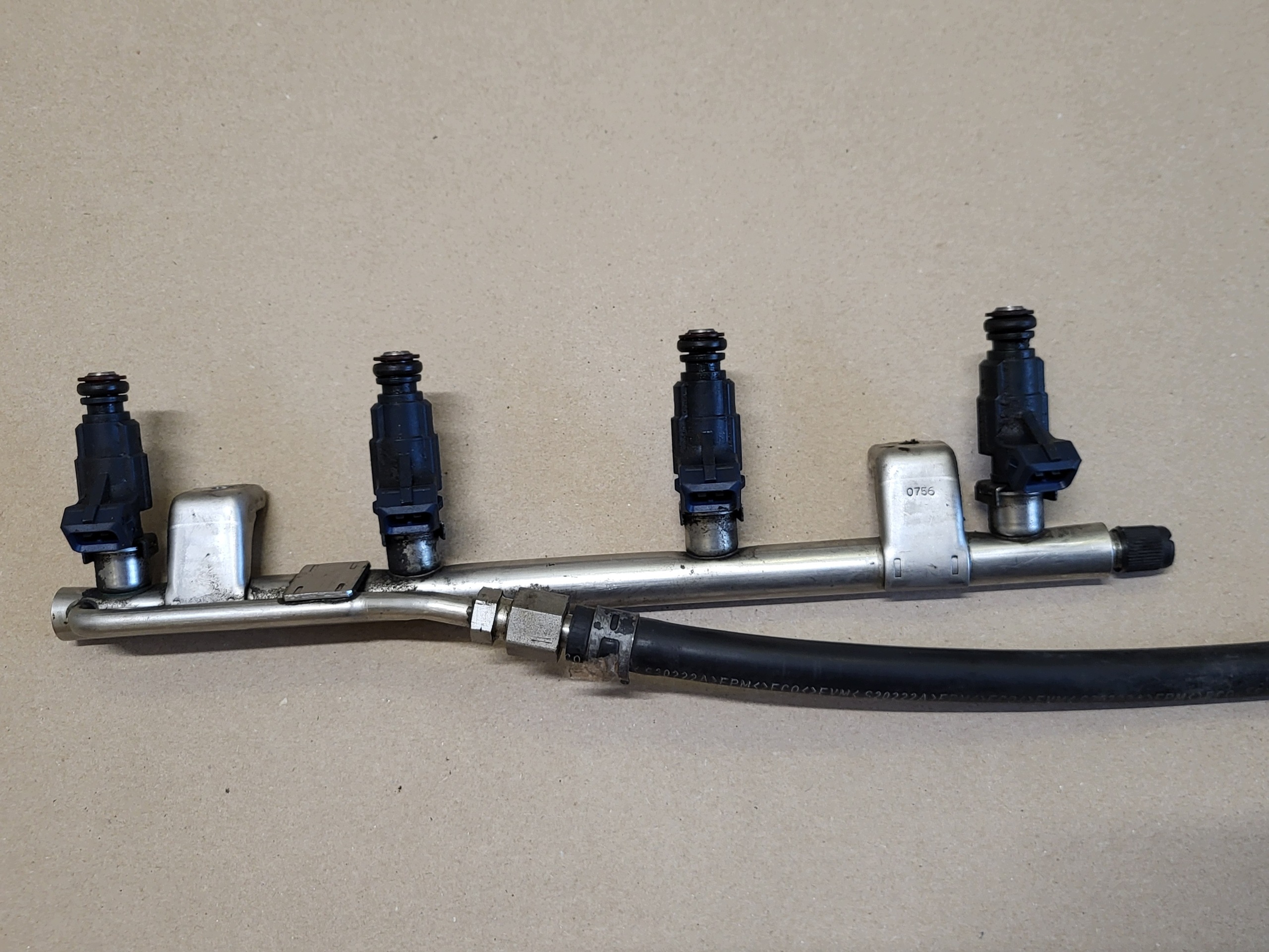 injection ramp injectors nozzles spoiler AUDI A4 B6 B7 1.8T OE