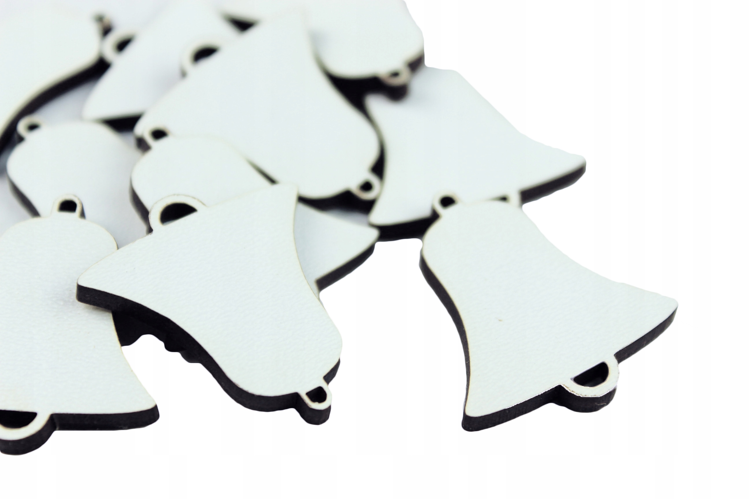 

Dzwonki Drewniane Białe Naturalne 3cm 10 szt.