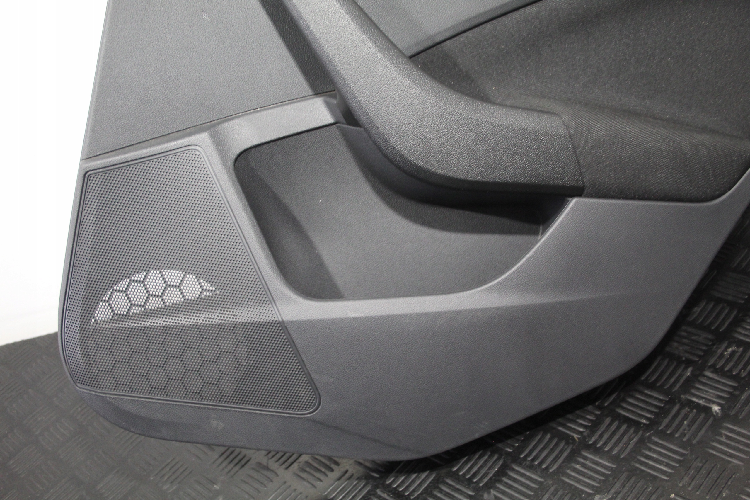 side upholstery door right rear part SKODA SCALA 657