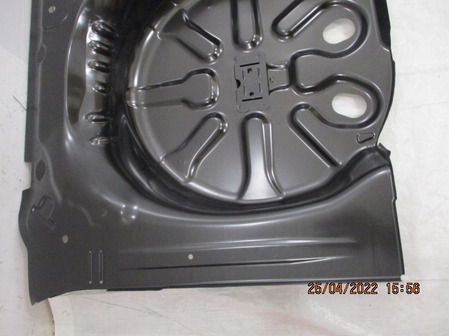 C3 III C3 AIRCROSS WANNA PODŁOGA BAGAŻNIKA Numer katalogowy części 1607327580