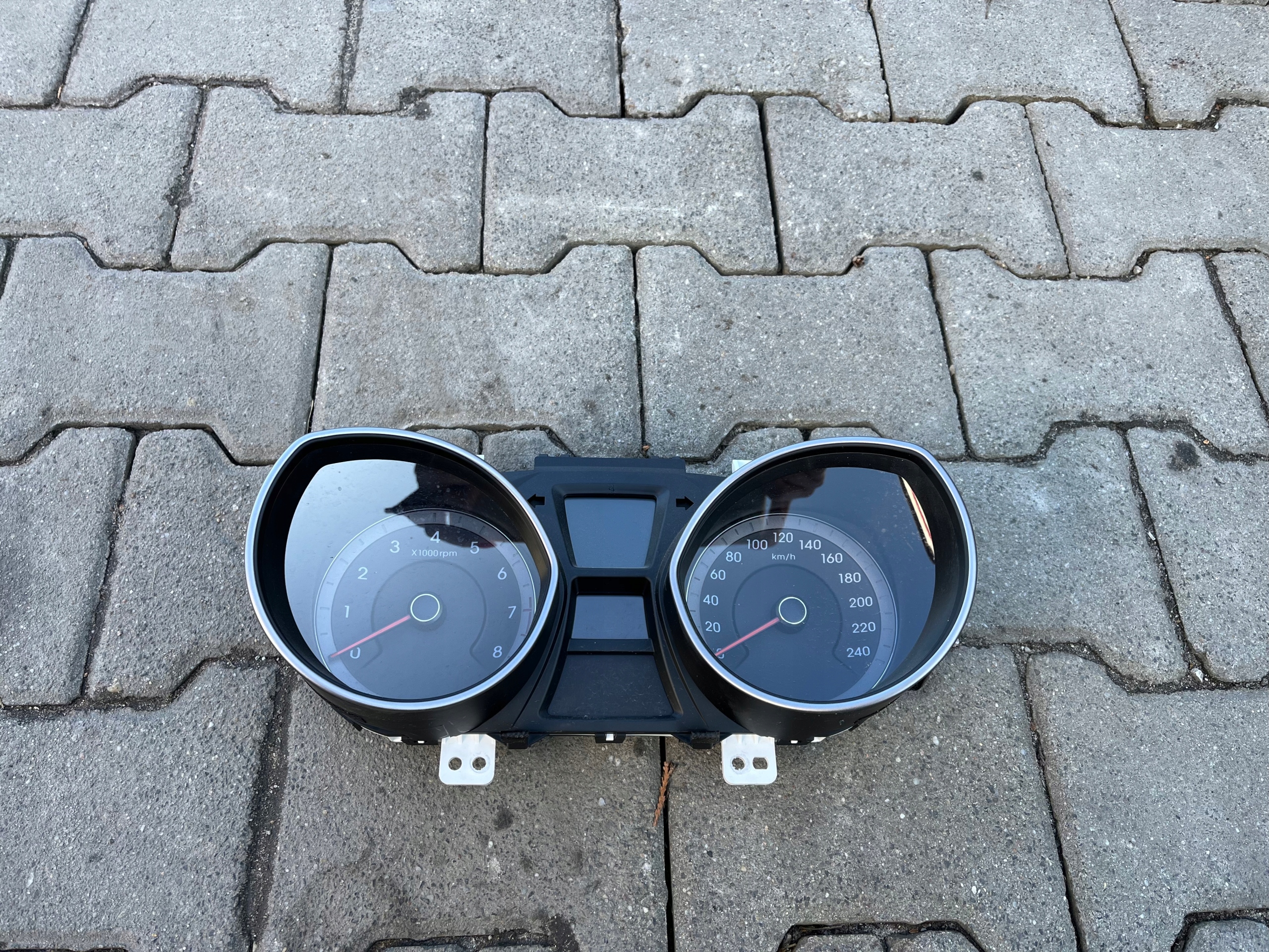 Hyundai I30 II dials
