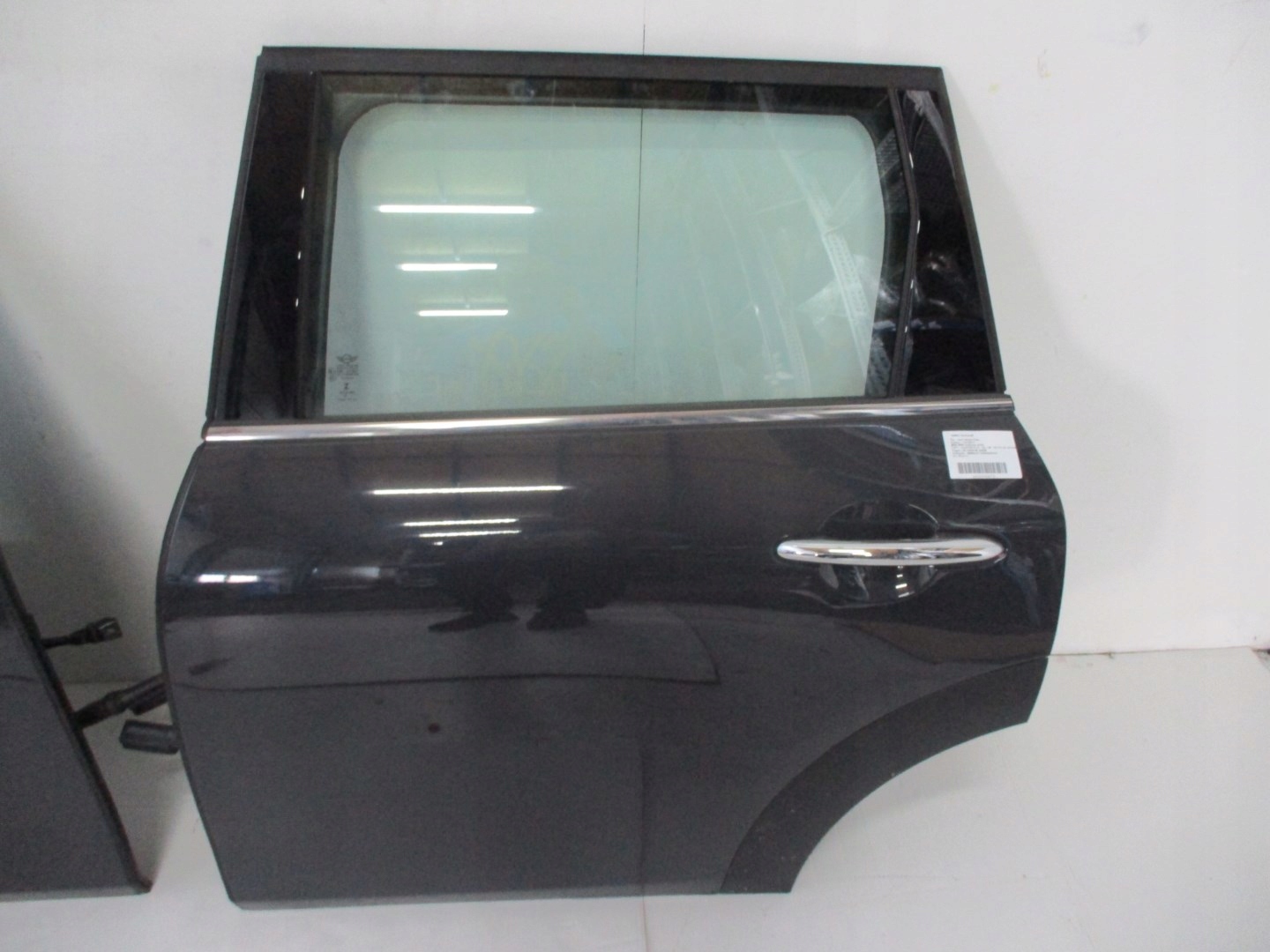 door left rear. MINI F54 16r