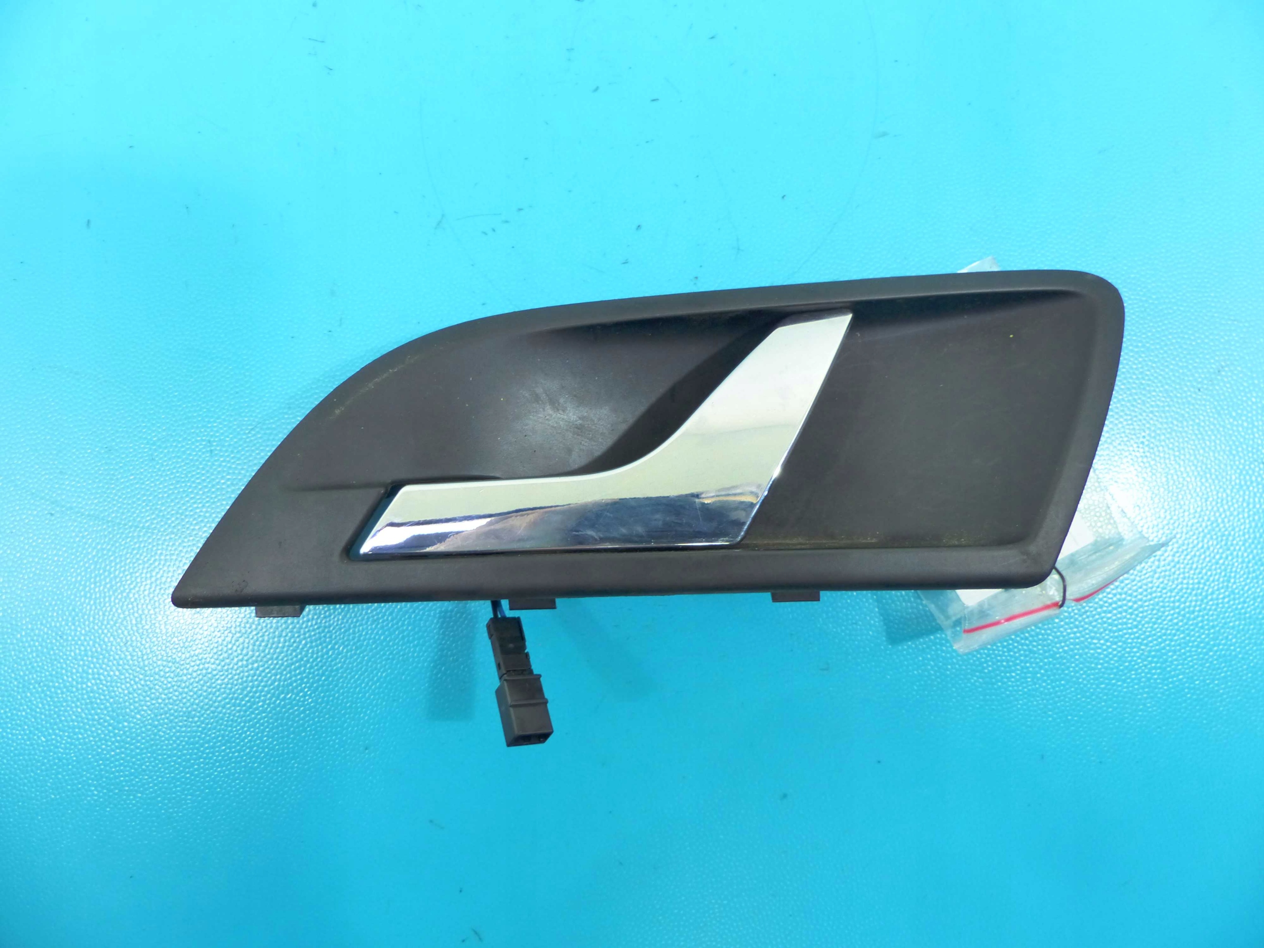 3T0839247 - ВНУТРІШНЯ РУЧКА ДВЕРЕЙ ЗАДНЯ ЛІВА SKODA SUPERB II