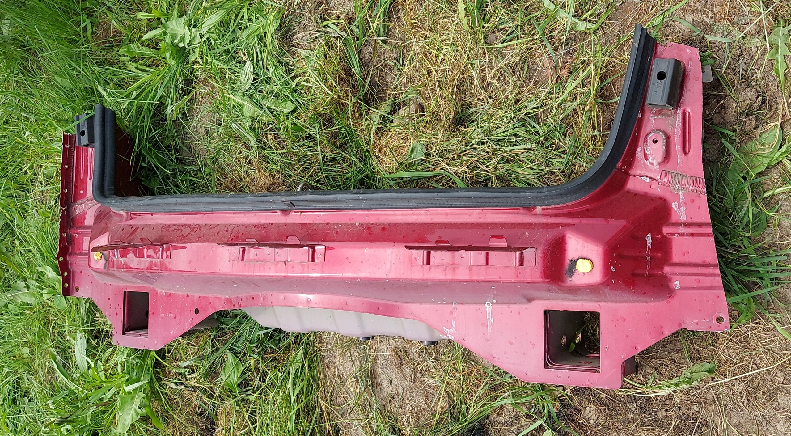 GRAND CHEROKEE WK2 11-20R ЗАДНИЙ РЕМЕНЬ