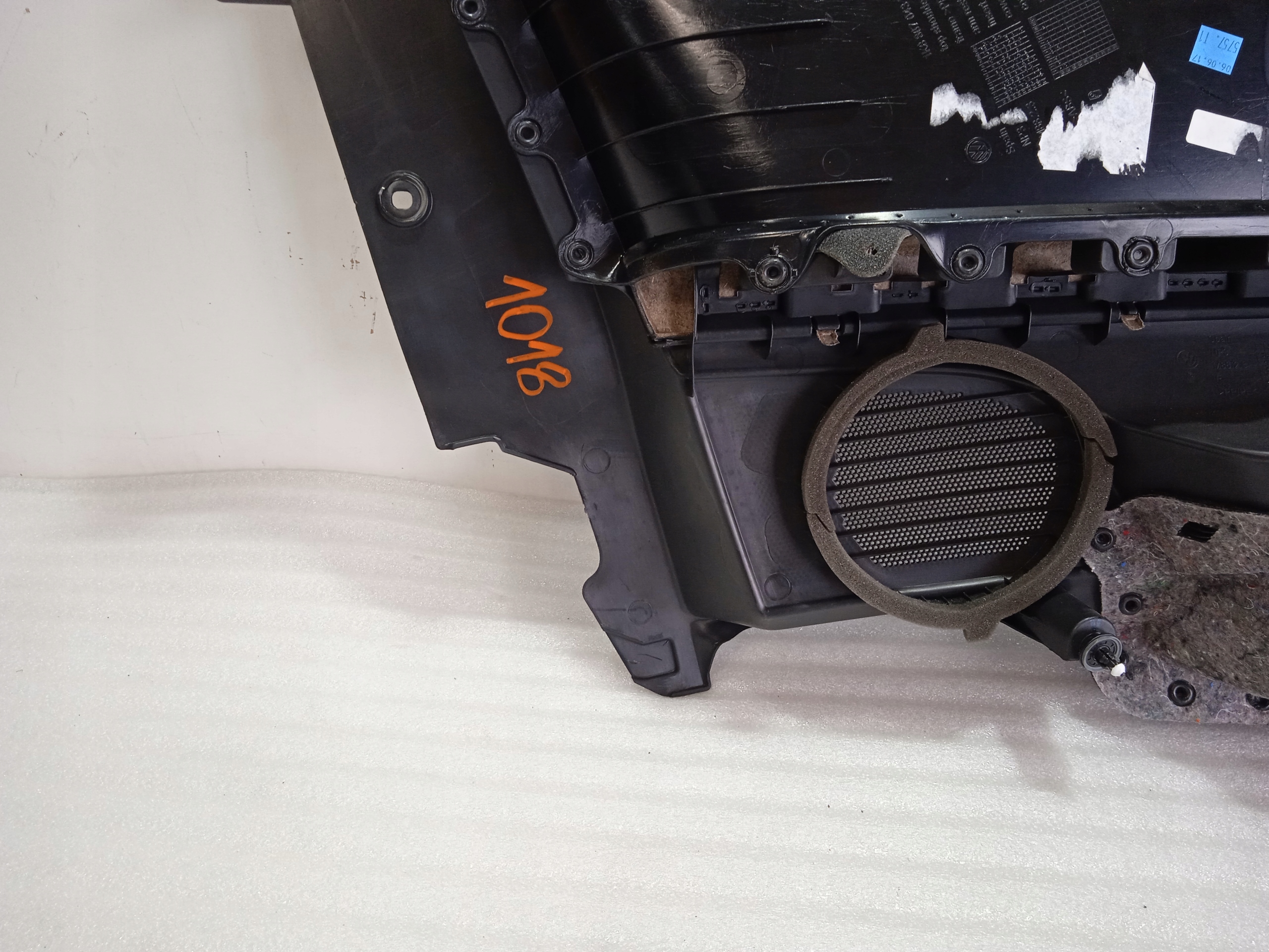 карта дверная задний правый vw SCIROCCO 1K8867044BB