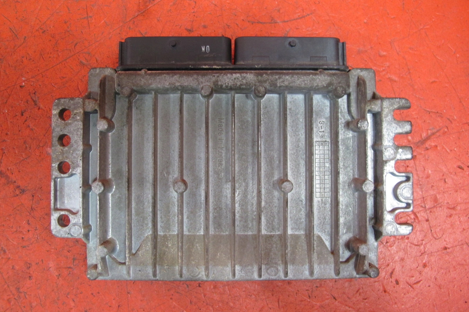 CHEVROLET AVEO T200 HB 03- 1.2 LY4 control unit computer of the engine 96376653