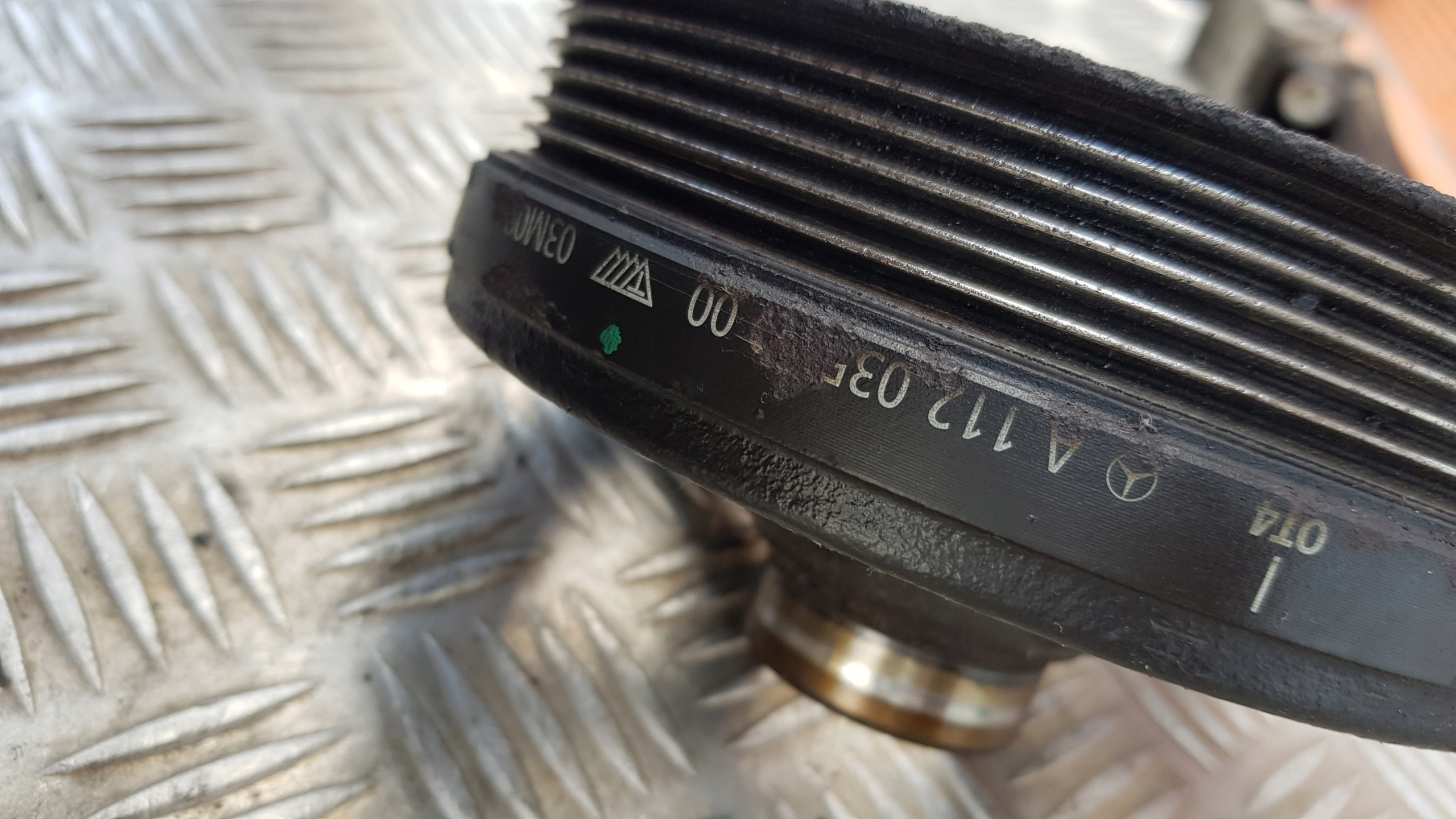 MERCEDES W211 3.2 pulley cams