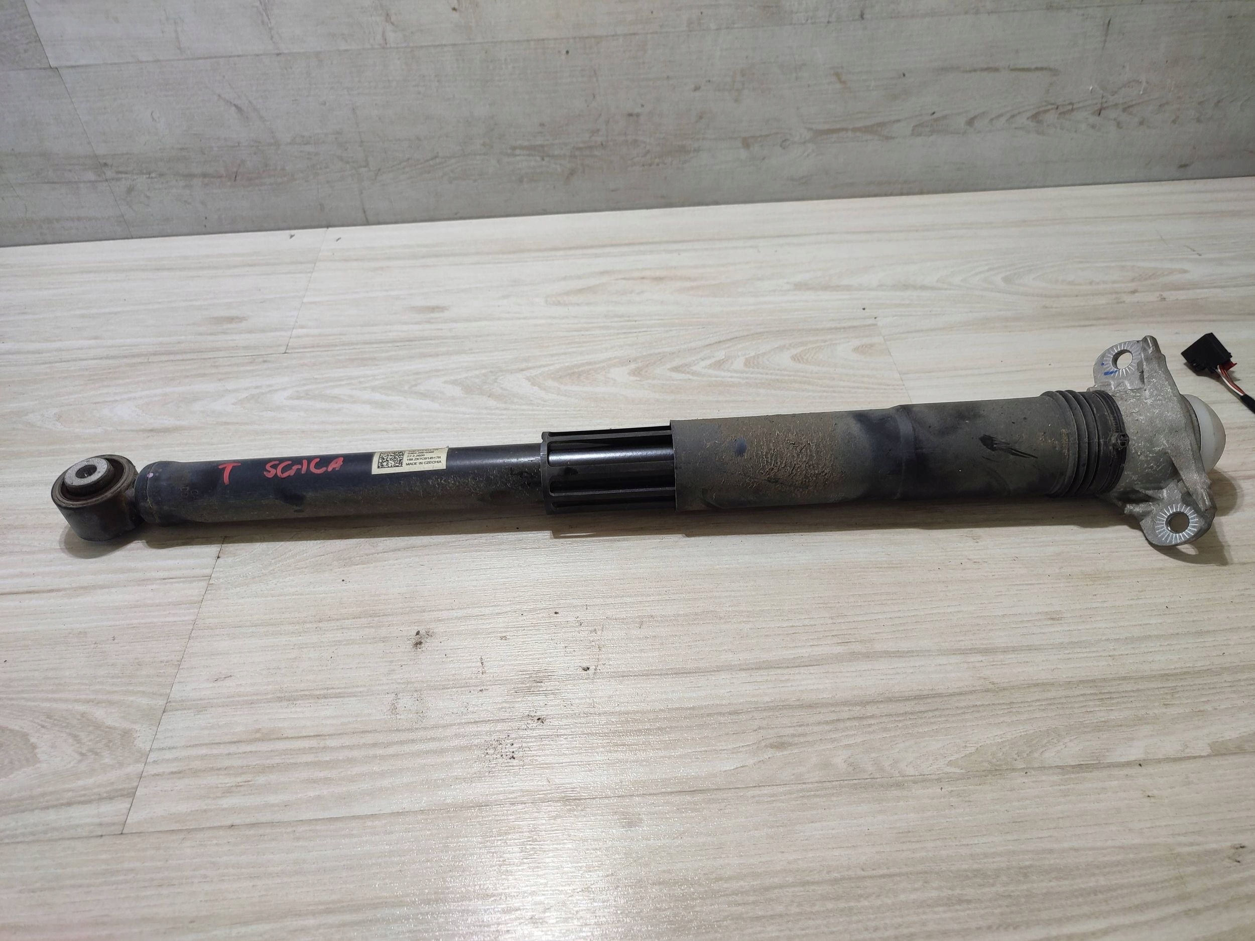 Skoda Scala 2020 shock absorber rear