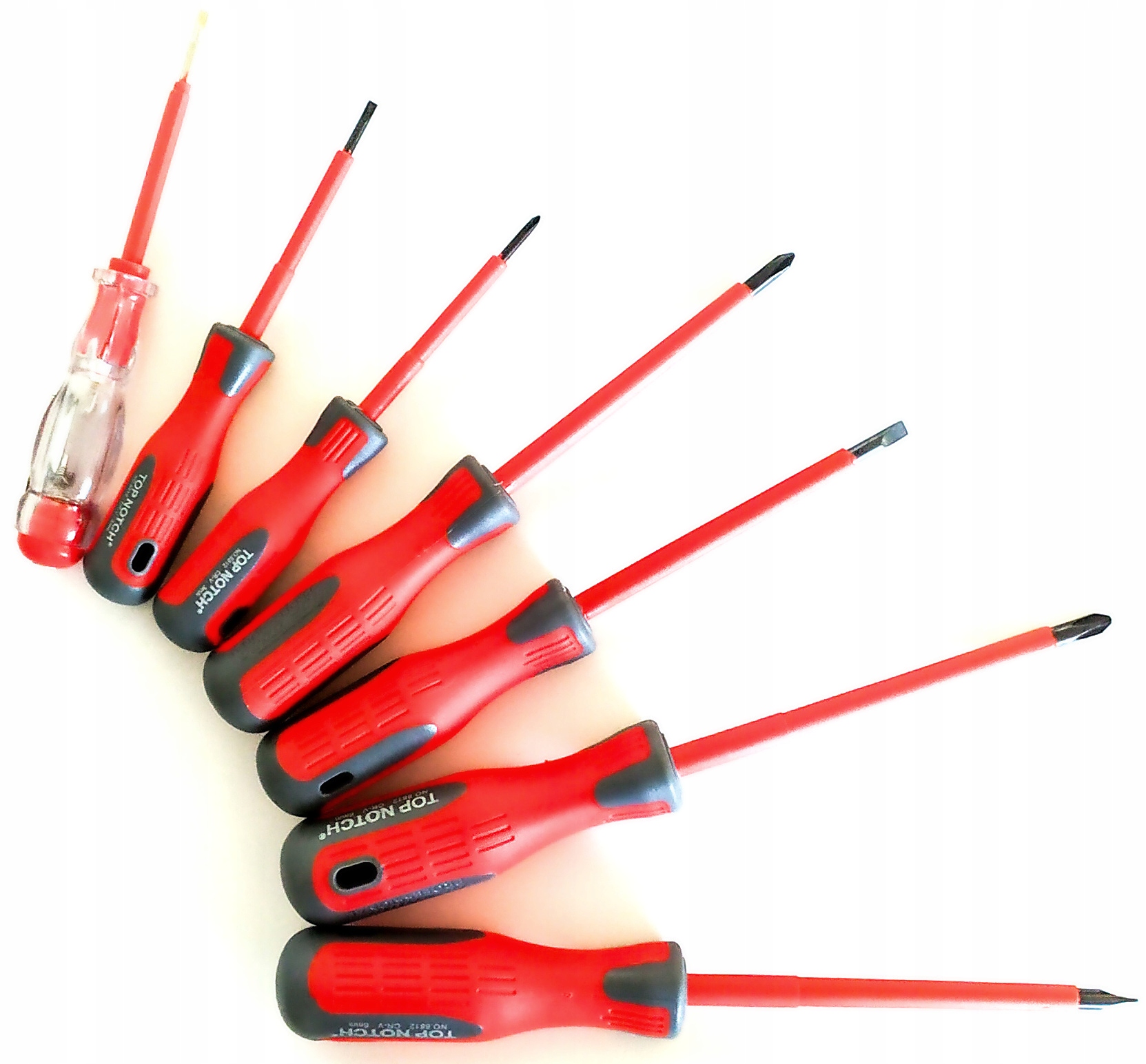 ZESTAW ŚRUBOKRĘTÓW WKRĘTAKÓW PRECYZYJNYCH WKRĘTAKI IZOLOWANE Z PROBÓWKĄ Kod producenta IOG548