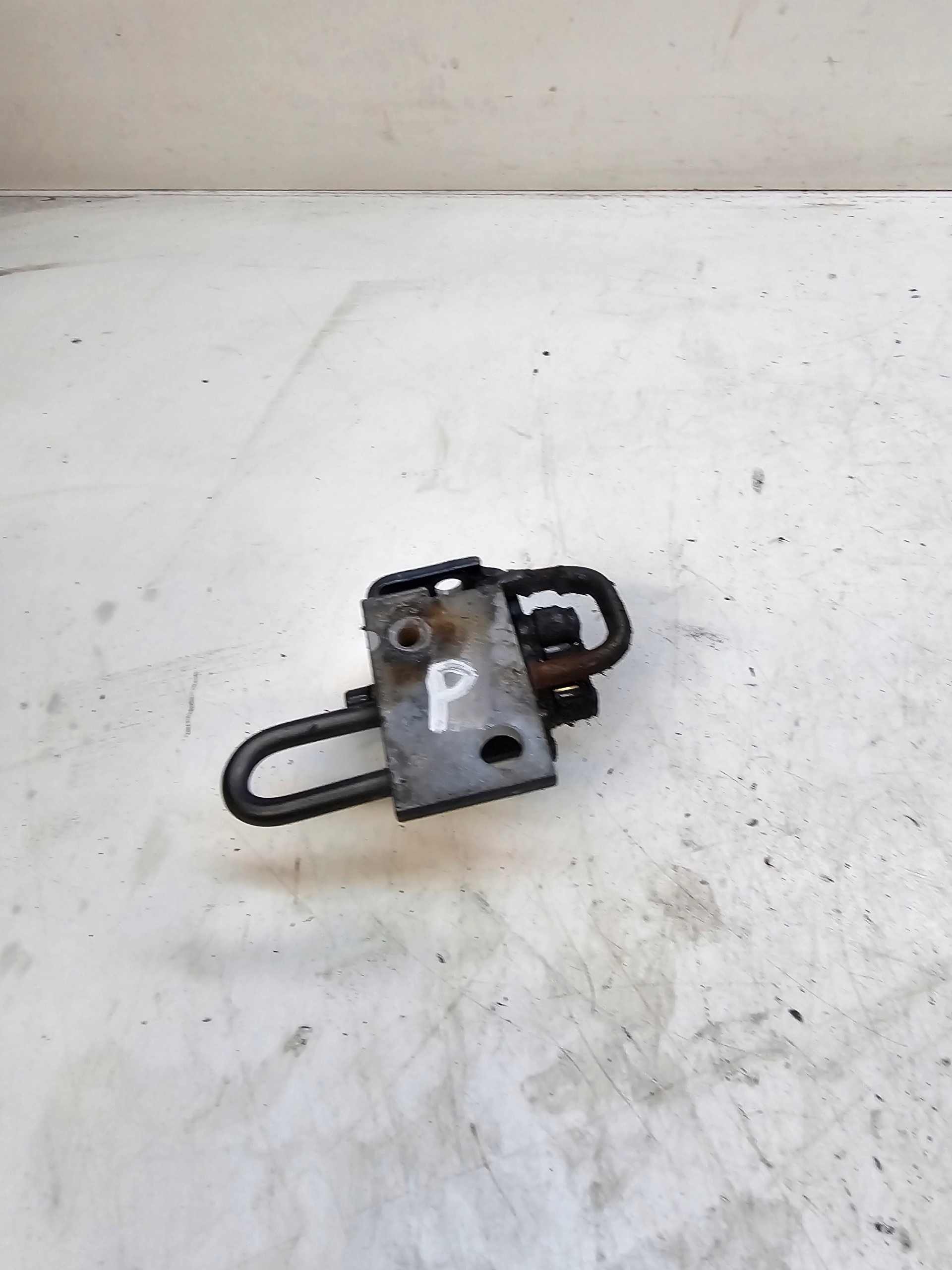 hinge door right lower AUDI A4 B6 B7 CABRIO 8N0831412D
