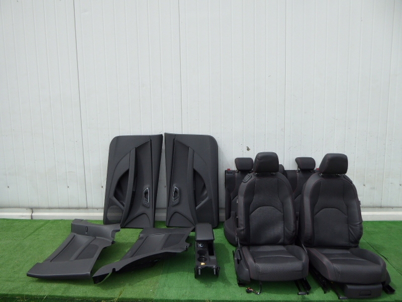 SEAT LEON III FR 3D FOTELE POL SKORY PODLOKIETNIK