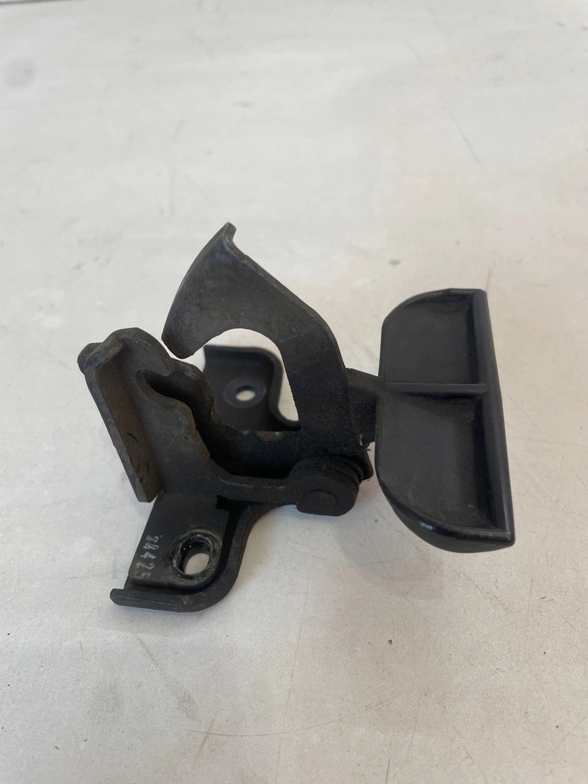 Serrure capot Mercedes ML W164
