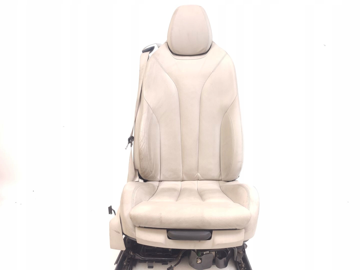 СТІЛЕЦЬ ПРАВИЙ ПЕРЕД ПАСАЖИРА BMW 6 F13 (2010-2014) SKORA