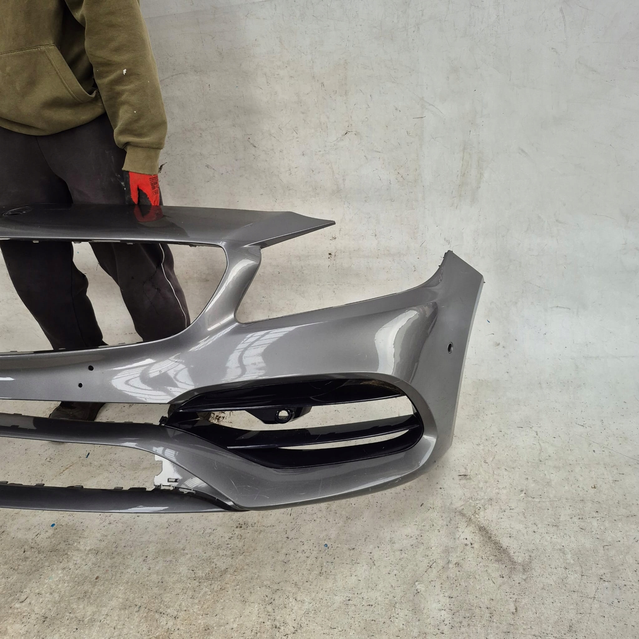 MERCEDES A-KLASA W176 45 AMG LIFT 15-18 bumper front front grid PDC