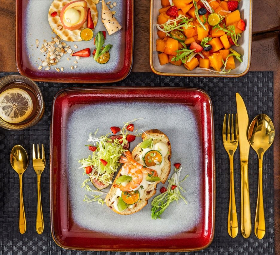 VANCASSO STERN zastawa obiadowa dla 4 osób/16szt Kształt Kwadratowy