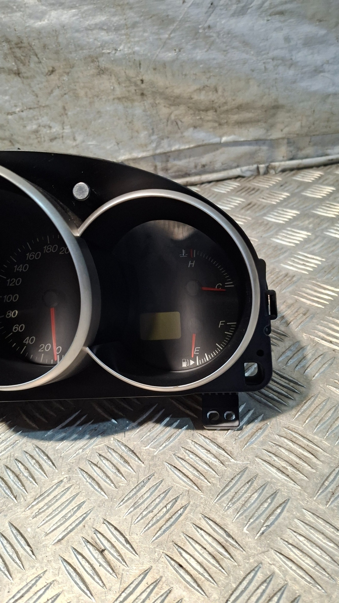 dials MAZDA 3 BK 1.6
