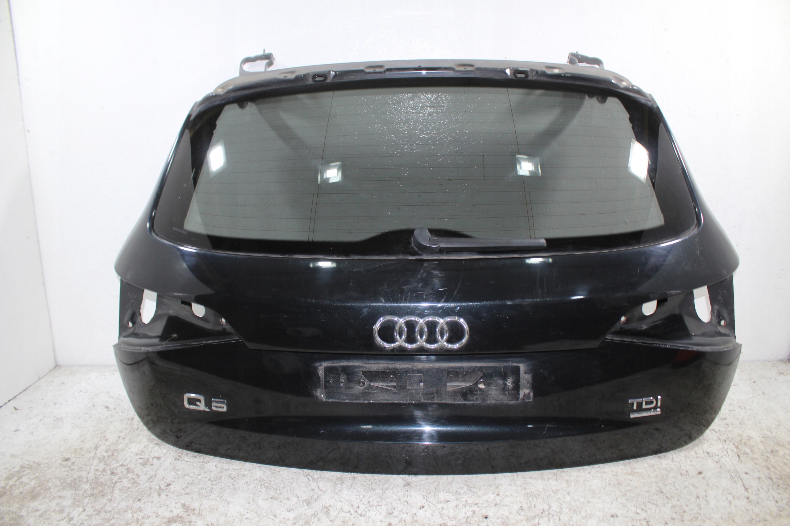 Audi Q5 8R trunk door boot rear part