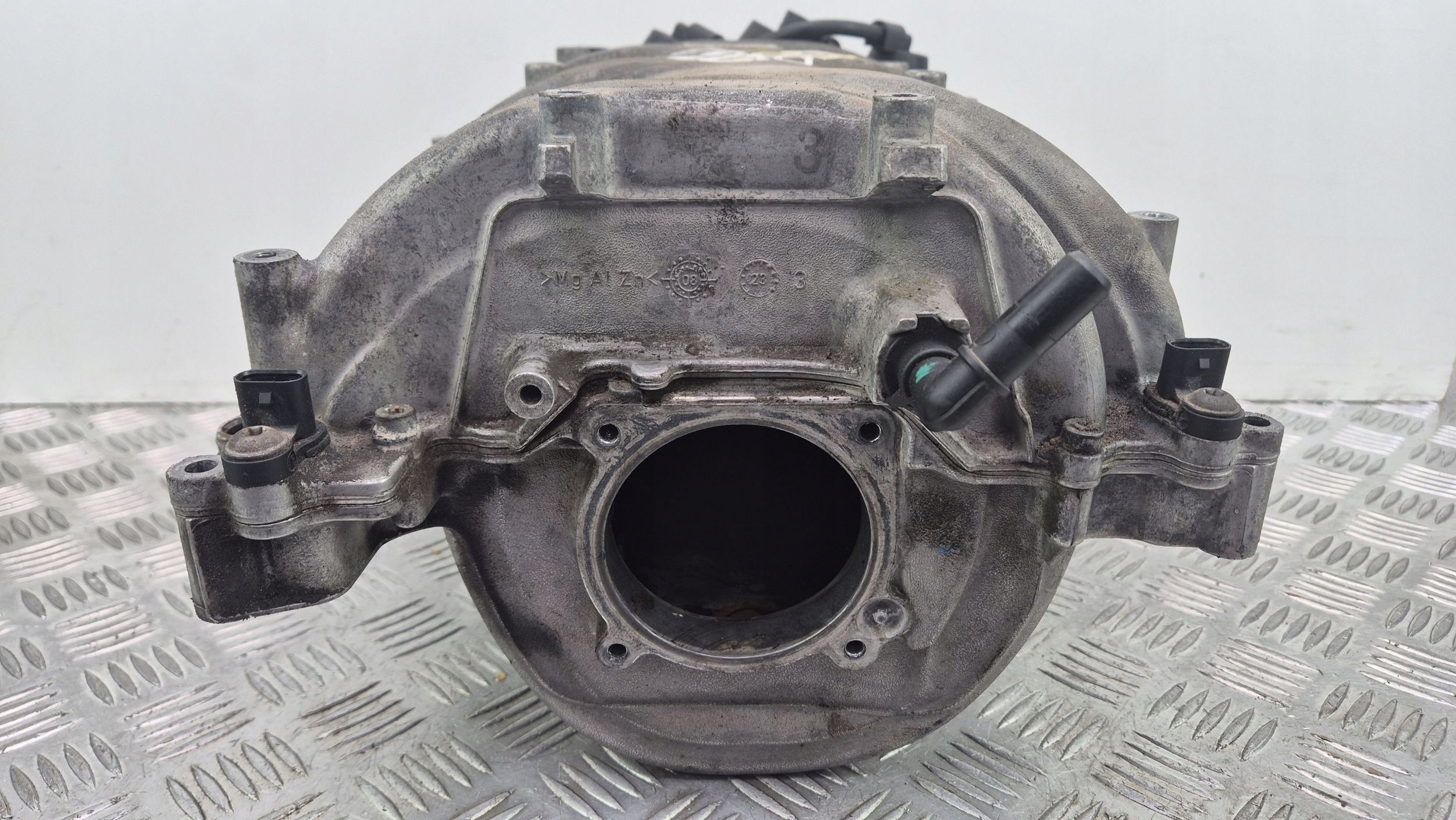 Mercedes E350 W212 intake manifold M272.977 A2721402401