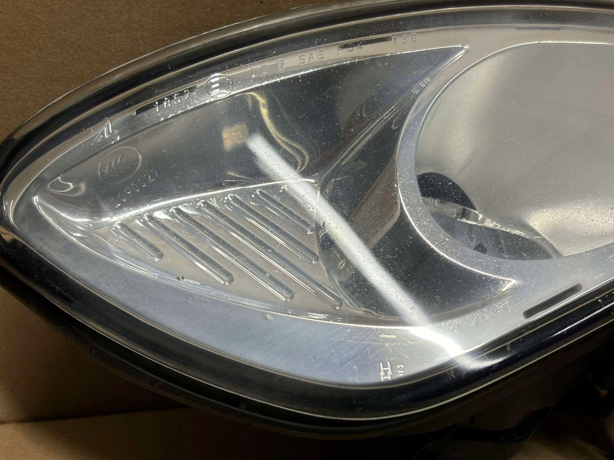 light right front MERCEDES S KLASA W221 A2218200256