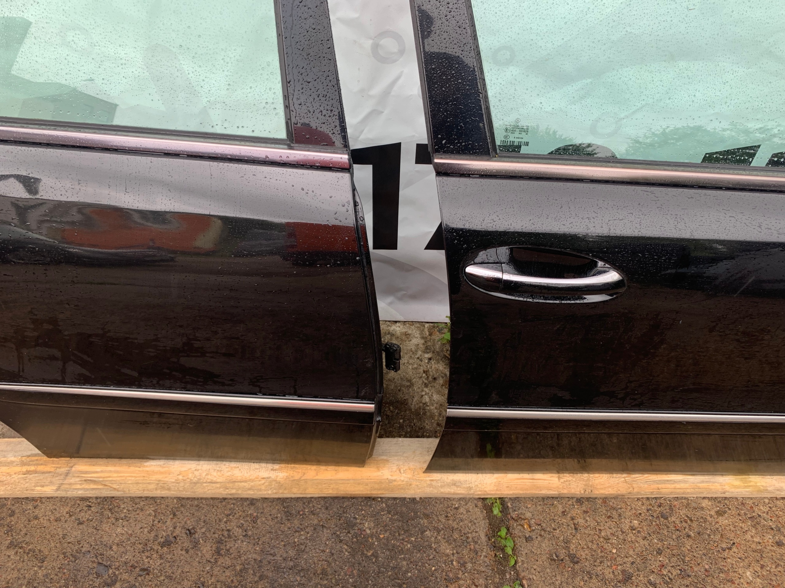 MERCEDES W211 E-KLASA door right right front front 197 C197