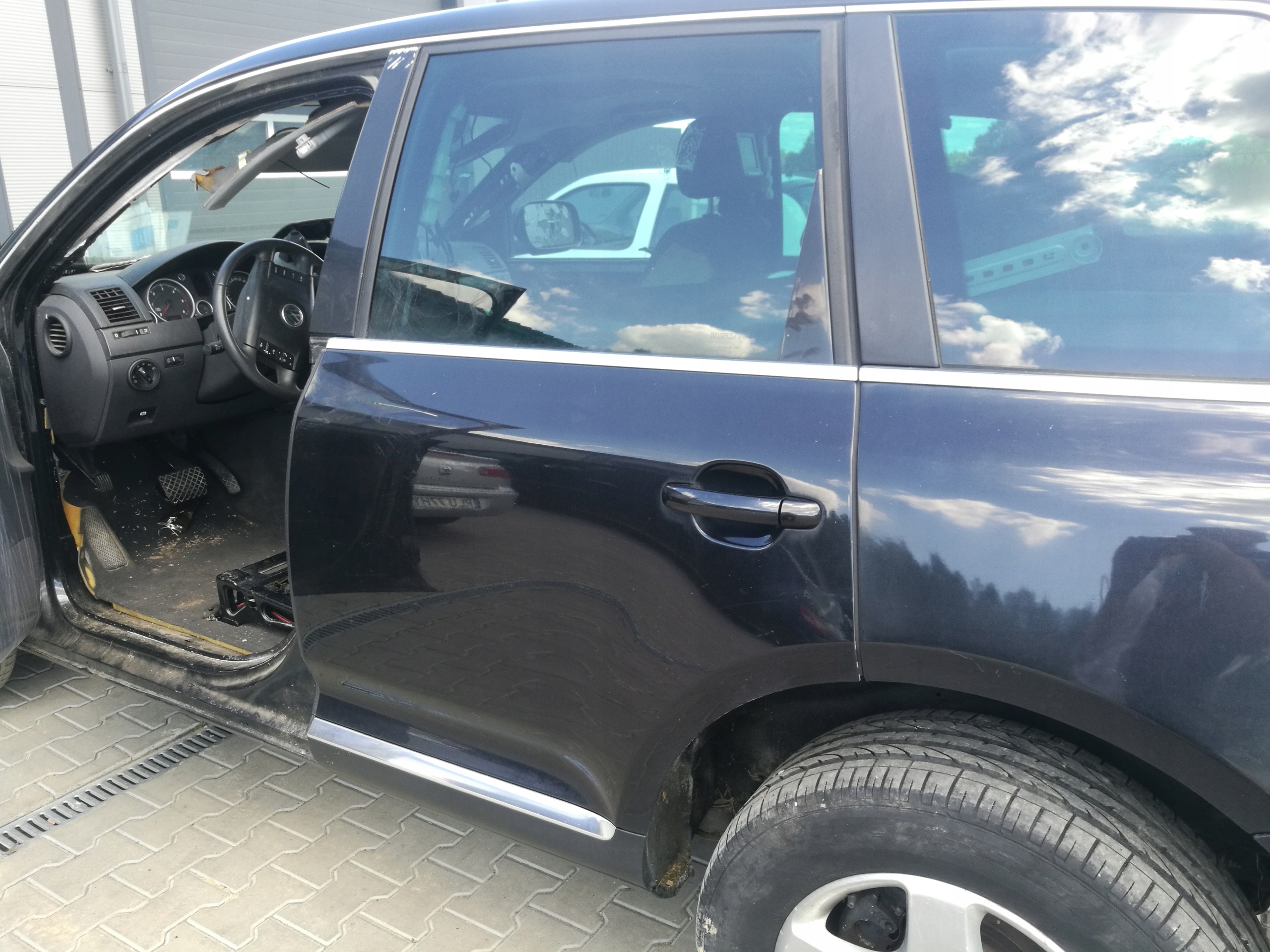 VW TOUAREGl 03-10 Lc9z ДВЕРІ ЛІВИЙ ЗАД. В ЗБОРІ