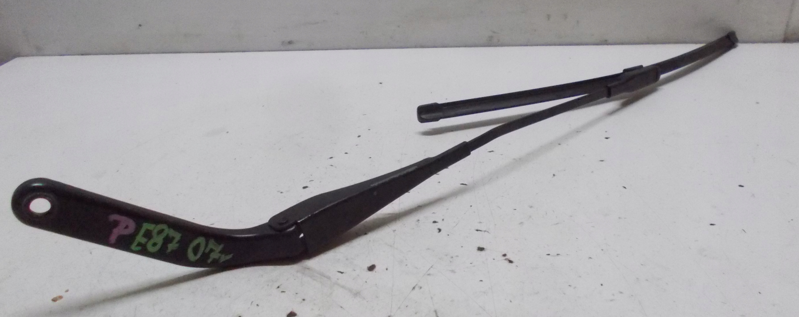 BMW E87 2.0 e 07R Bracci tergicristallo 7169972 7169971 KOMPLET