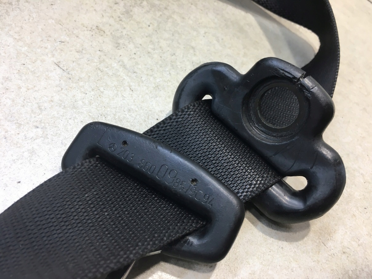 tension belt safety left front MERCEDES W203 COUPE