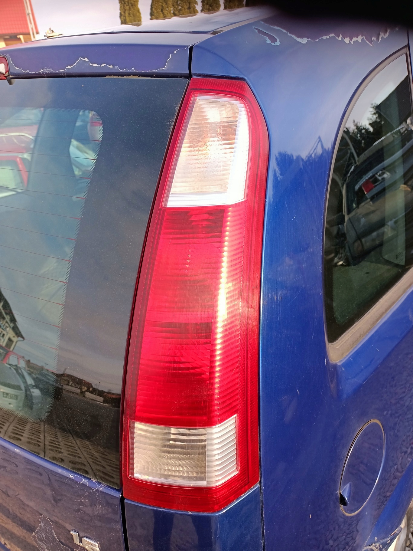 фонарь правый opel Meriva A