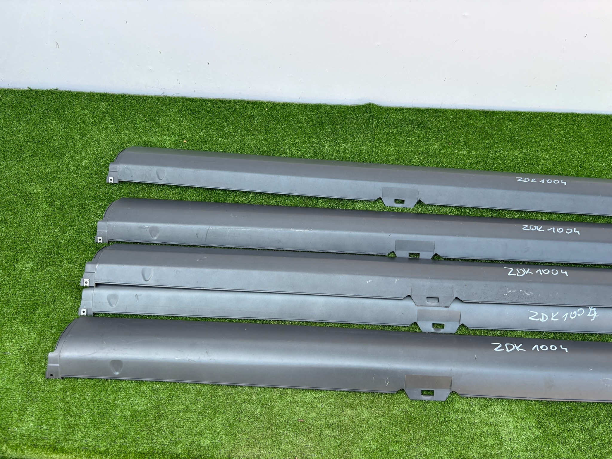 VW GOLF plus 5M0 CROSS threshold right moulding threshold 5M0853860 ZDK1004